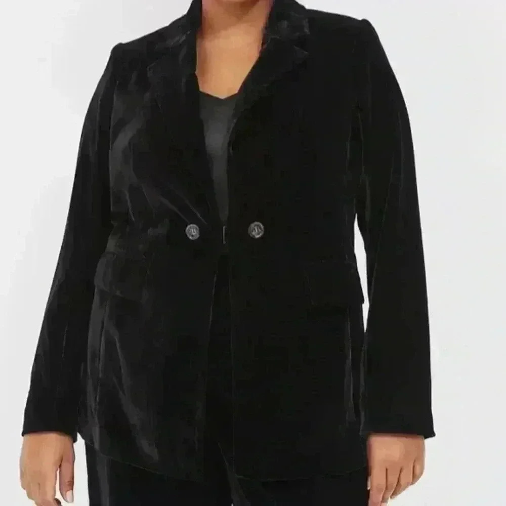 Women’s Black Blazer Velvet Pockets Relax Fit Excellent Condition size 22